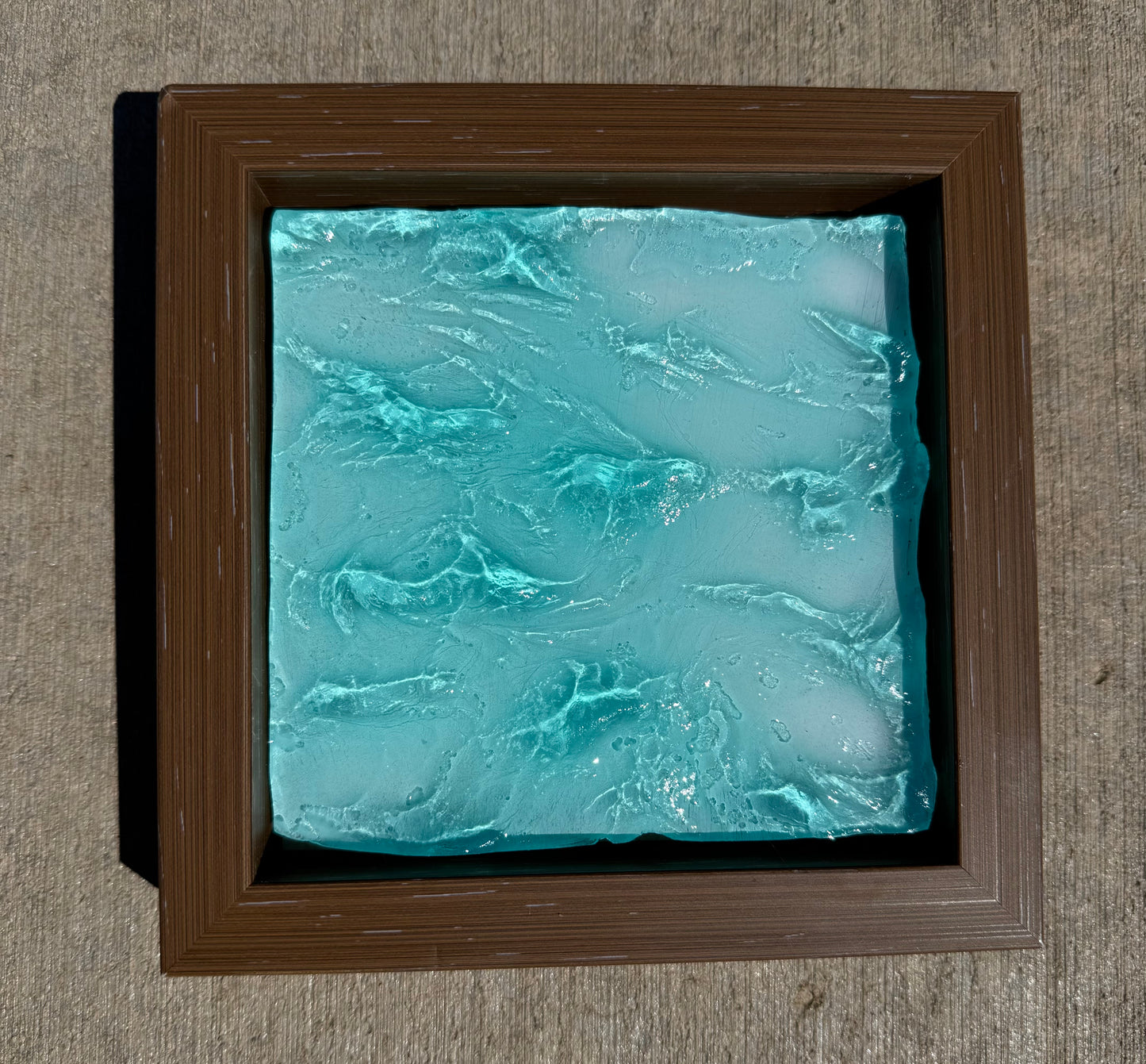 Resin water art