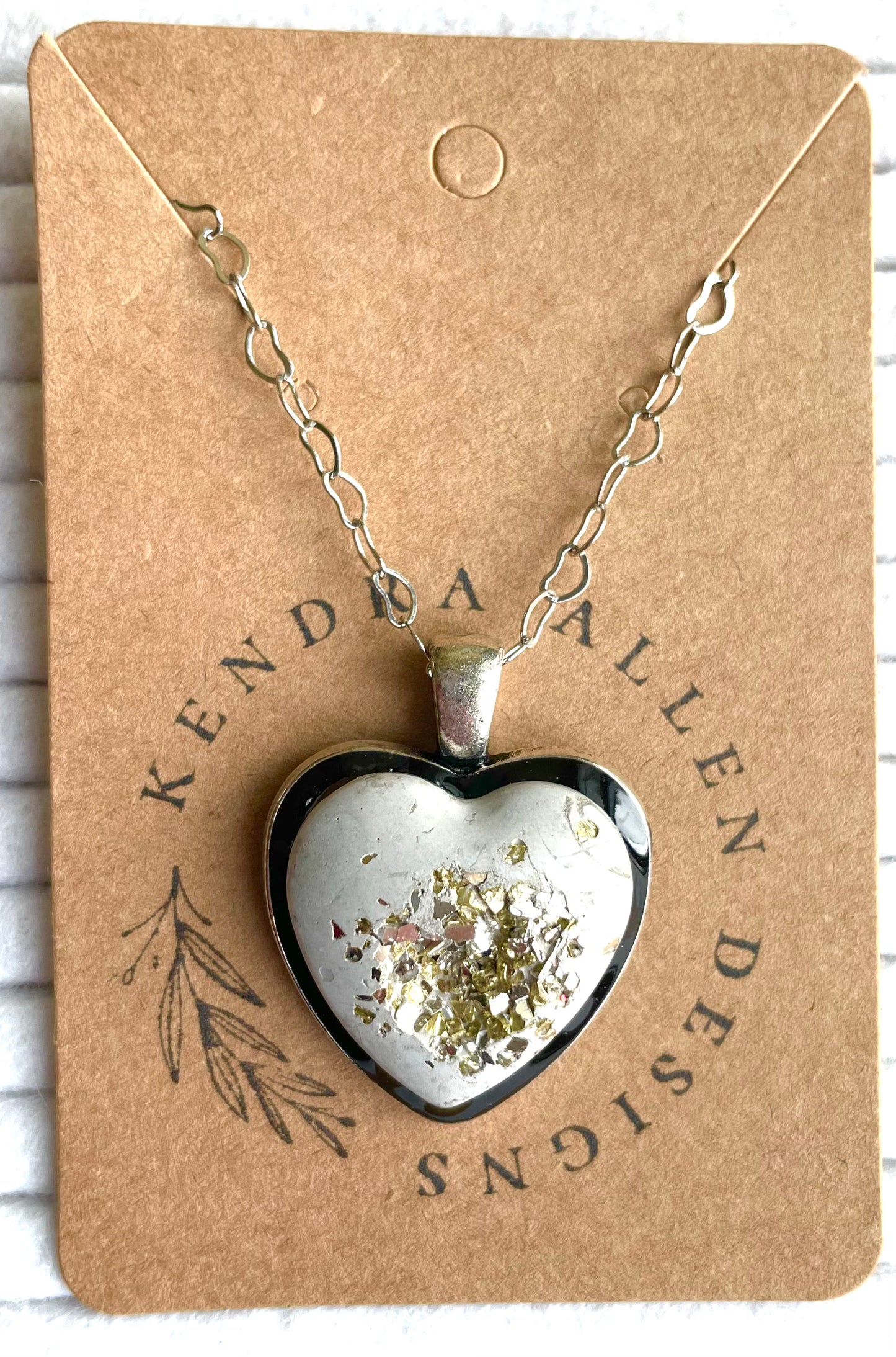 Small resin and cement heart necklace